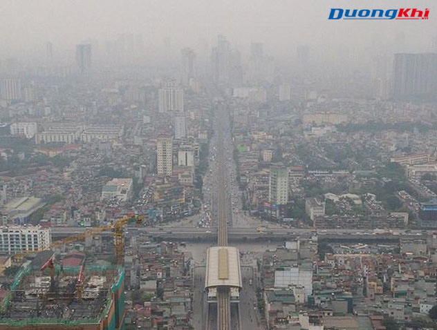 Người dân sinh sống tại Hà Nội đang phải đối mặt với tình trạng ô nhiễm đáng báo động.
