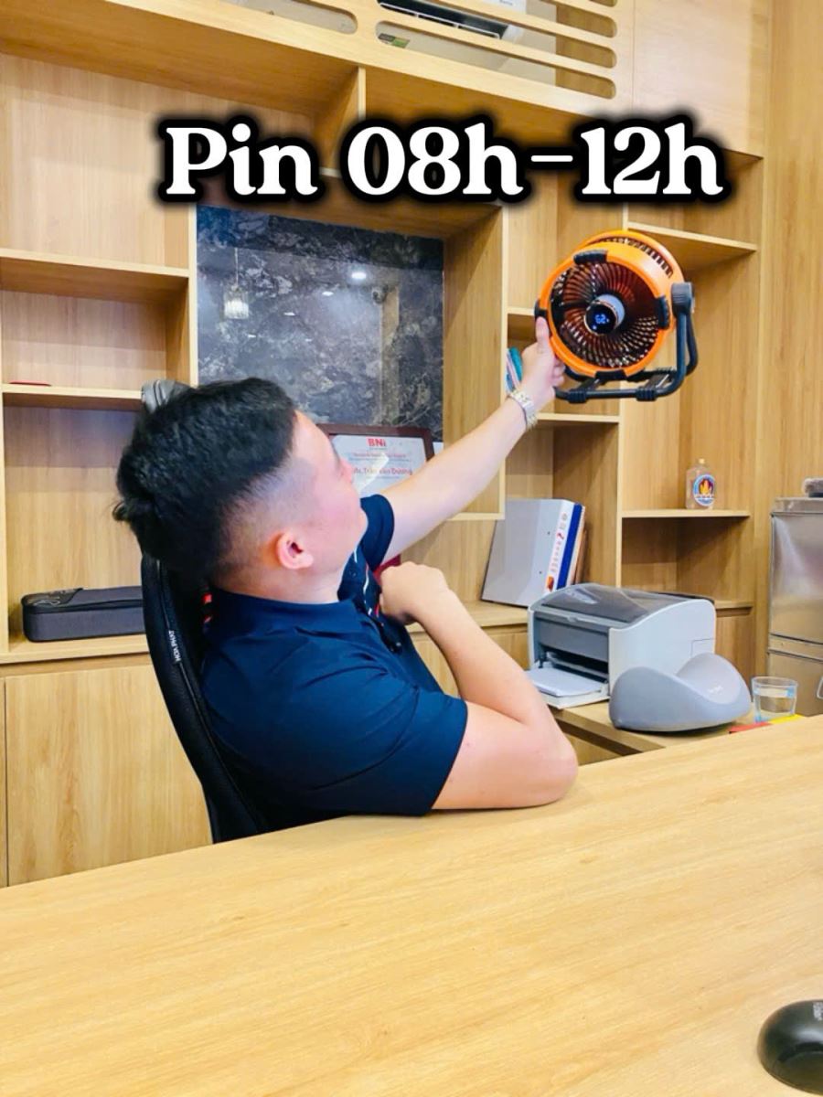 QUẠT DI ĐỘNG TÍCH ĐIỆN STORM FAN 2